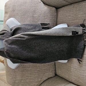 Qi Cashmere Men's Fringe Scarf